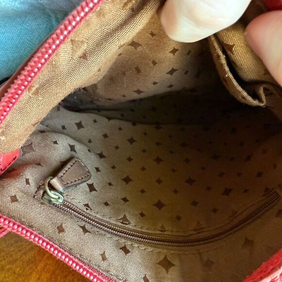 Fossil Coral Orange 100% Cow Hide Leather Square Crossbody Zipper Top Purse Bag - Picture 8 of 9